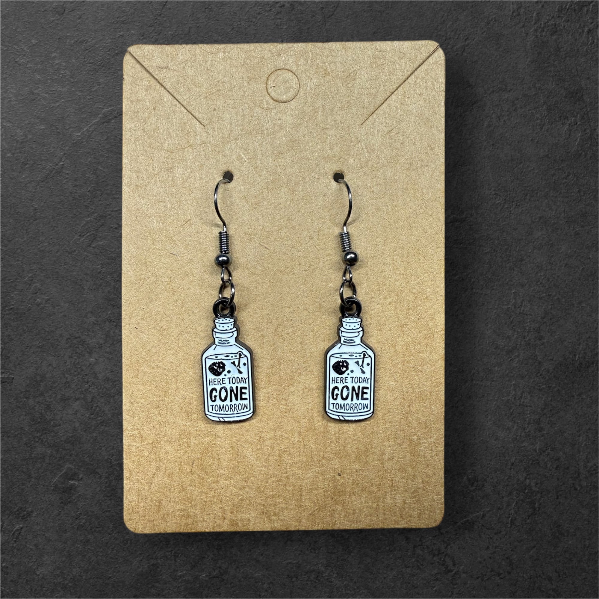 Boucles d’oreilles “Here Today, Gone Tomorrow” / pièce unique