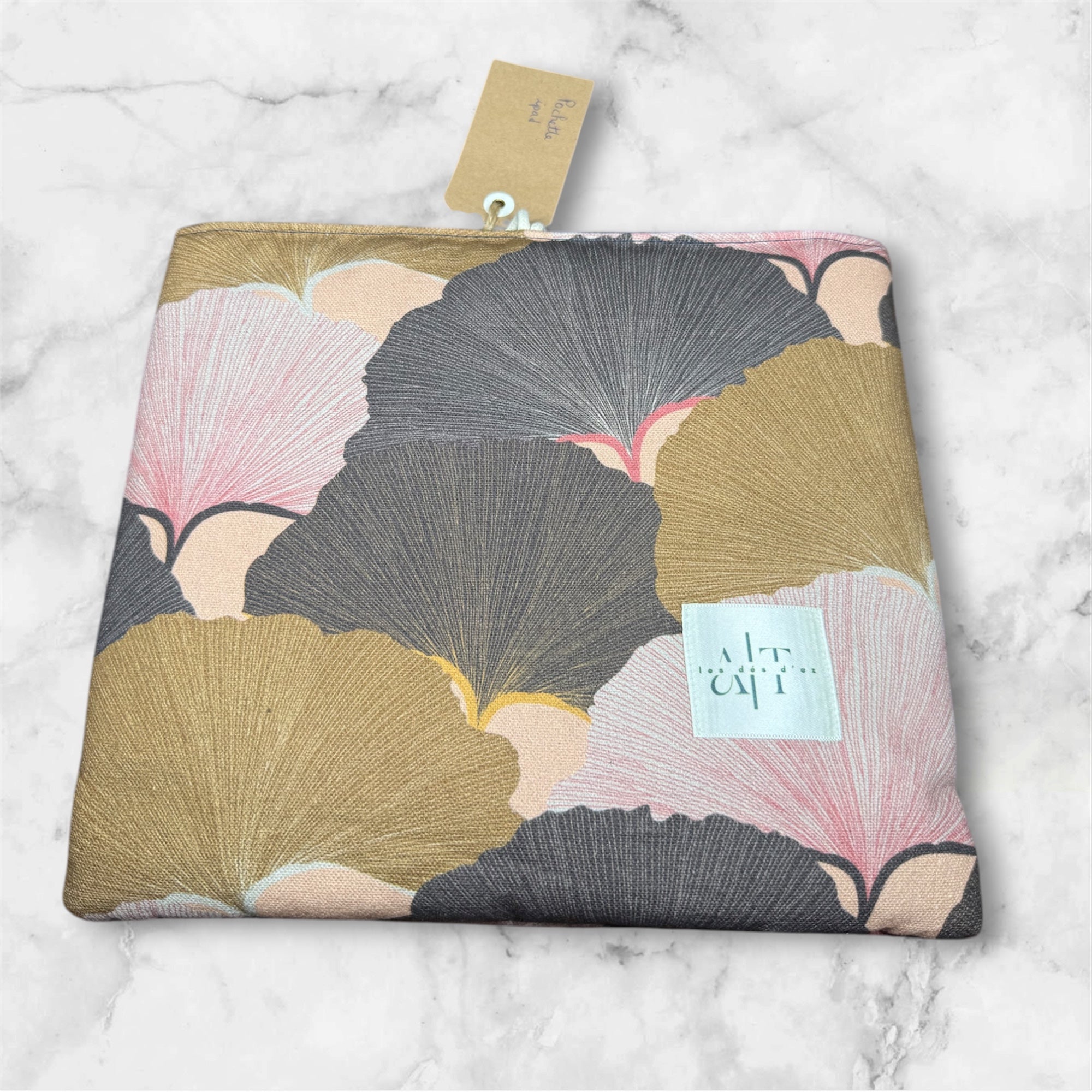 Pochette iPad – Les Dés d’Az