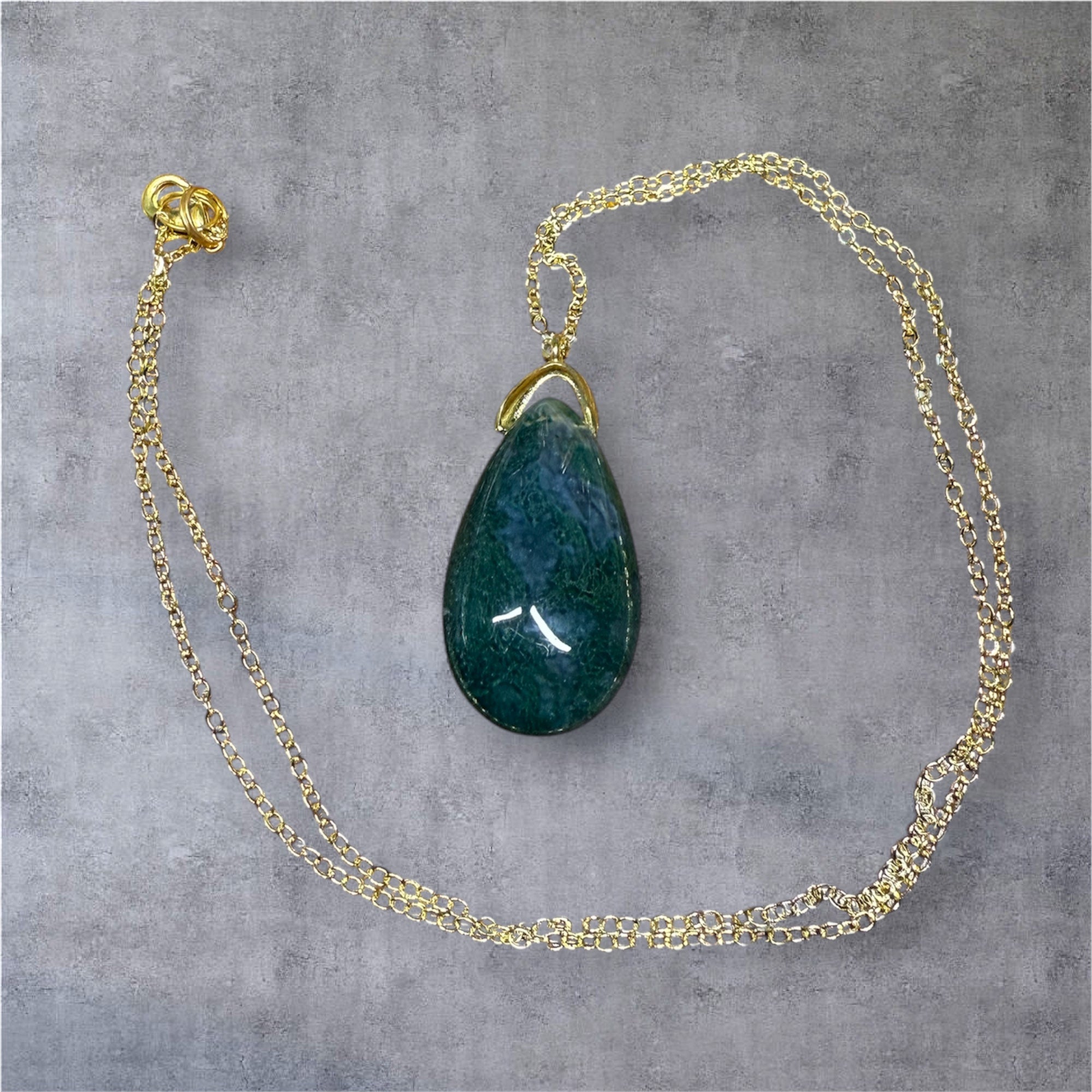 Collier pendentif goutte en Agate mousse