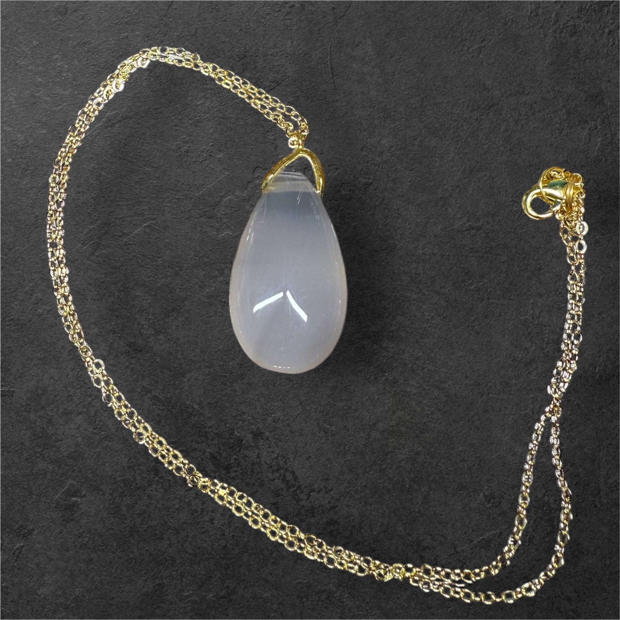 Collier pendentif goutte en agate Botswana