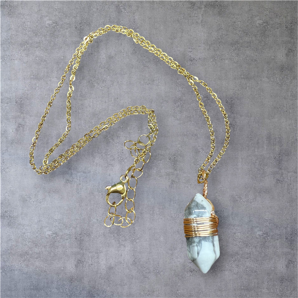 Collier pointe howlite blanche