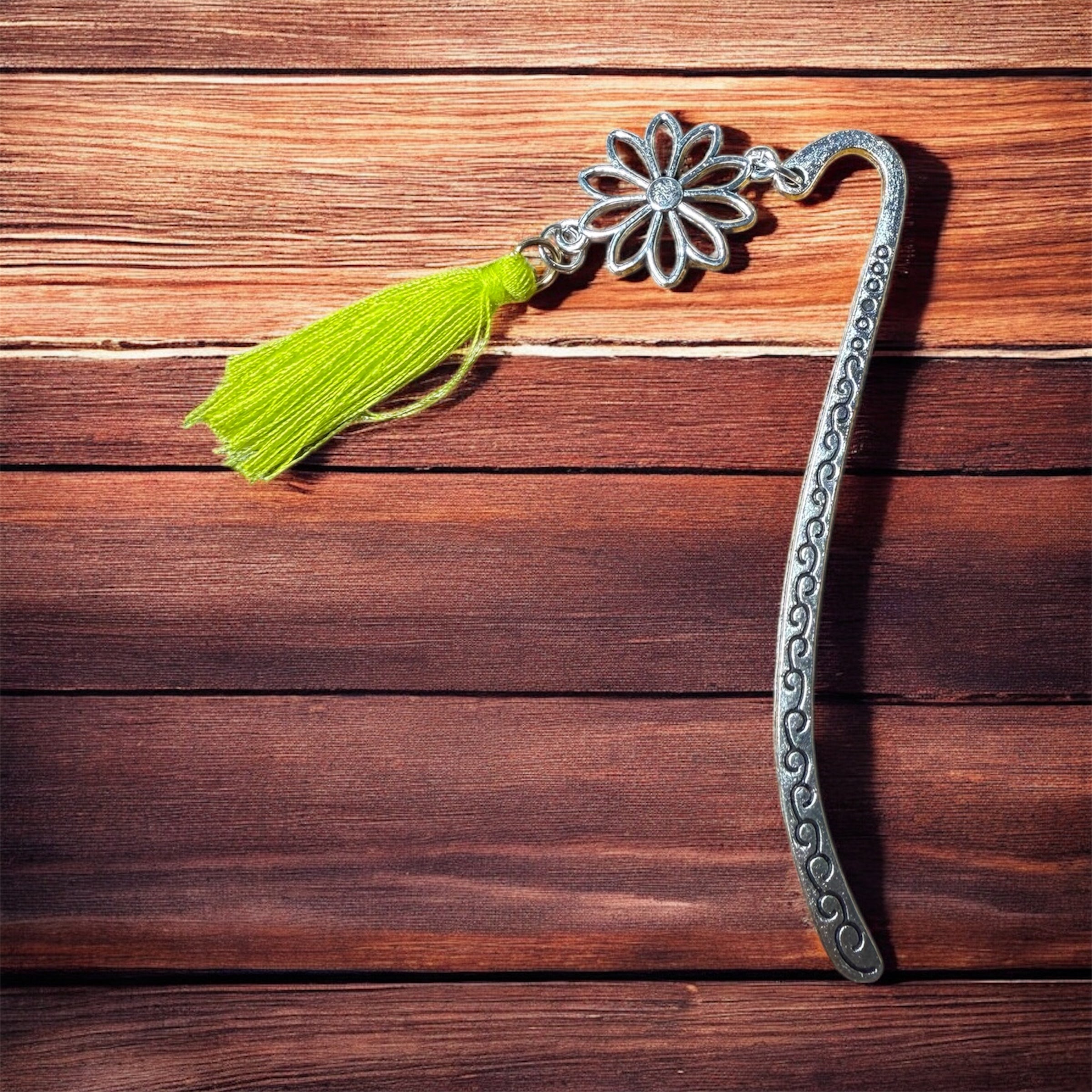 Marque page pompon jaune fluo