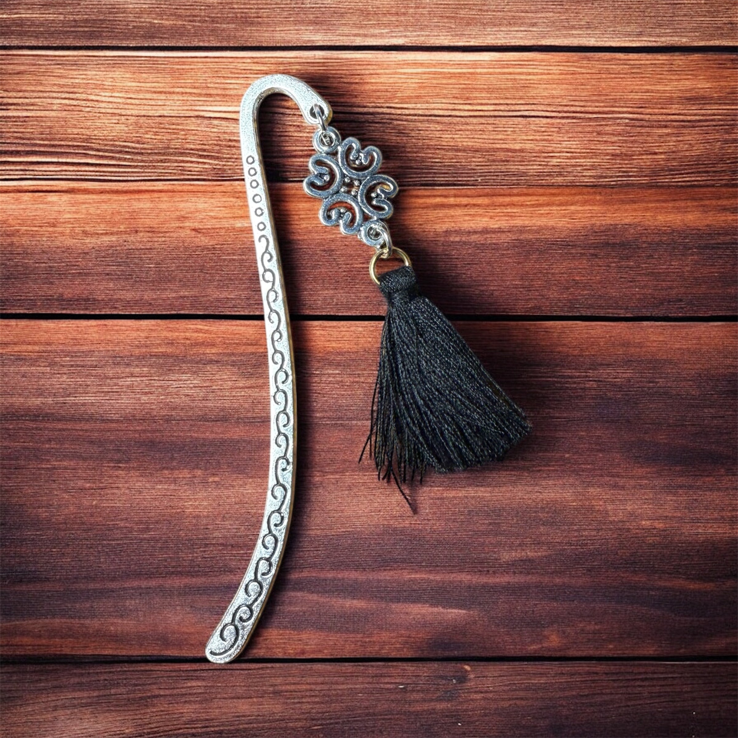 Marque page pompon noir