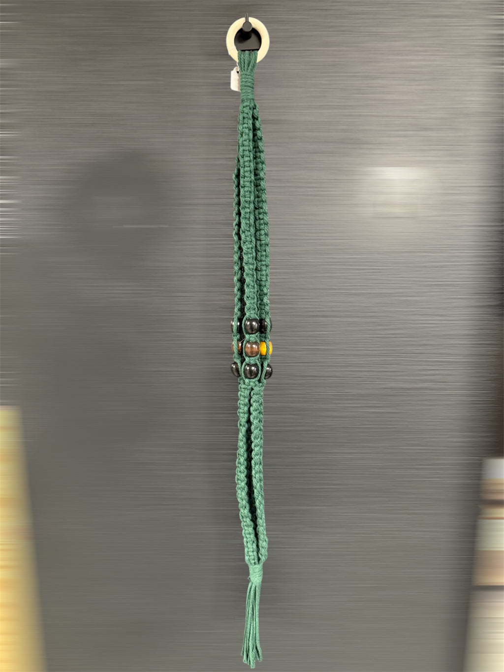 Porte plante en macramé / vert sapin